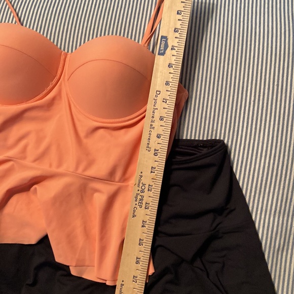 Swim Bundle 2 tops and skirted bottom - Picture 10 of 10